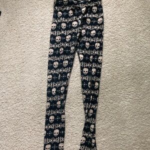 Charlotte Russe Skull Print Leggings
